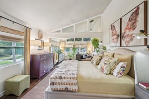 Empire Ave-0105-041.jpg