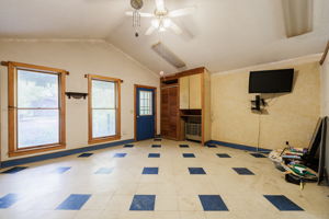  Photo 24