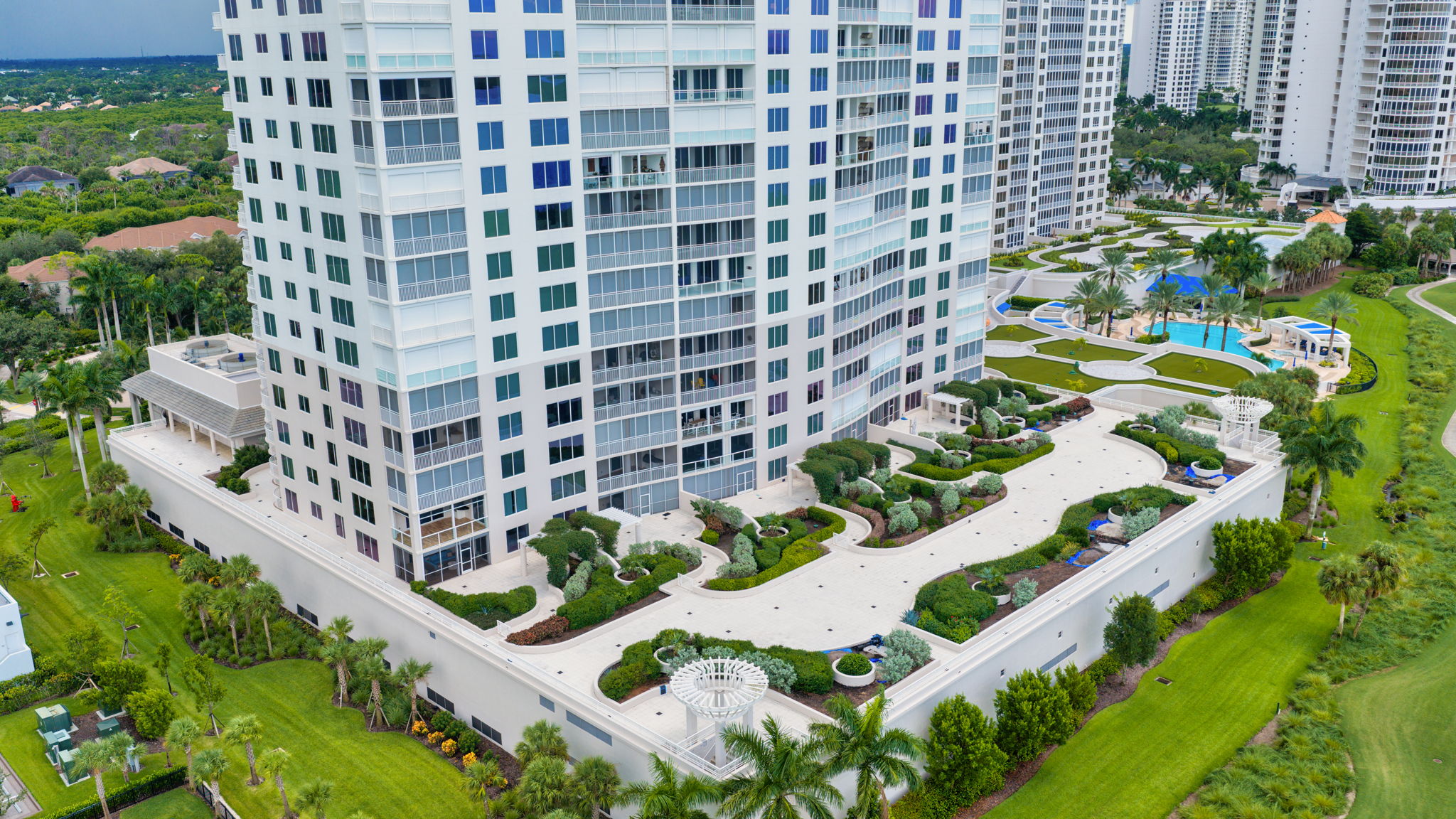 Private Residence Access to Landscaped Area