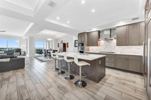 Breakfast Bar - Kitchen