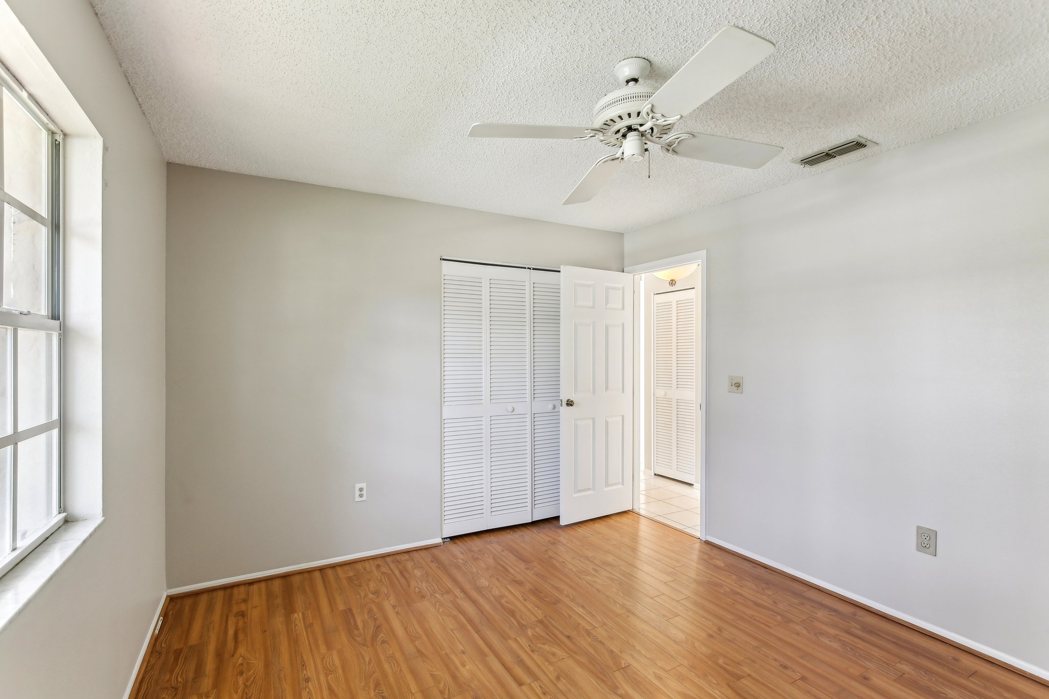 Harbor Woods Dr-029.jpg