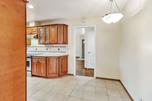 017_4977 Evans Ave