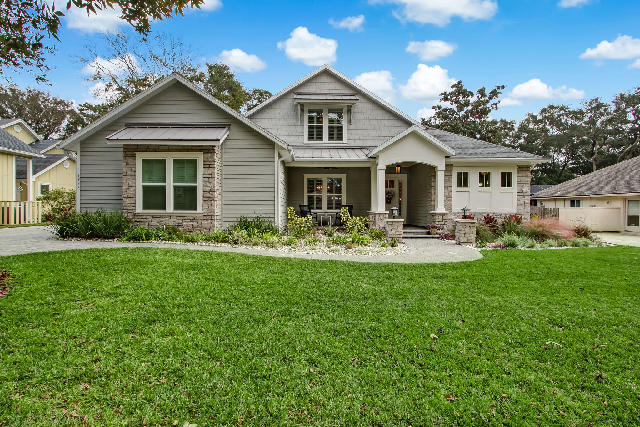 Welcome to 4977 Spanish Oaks Dr