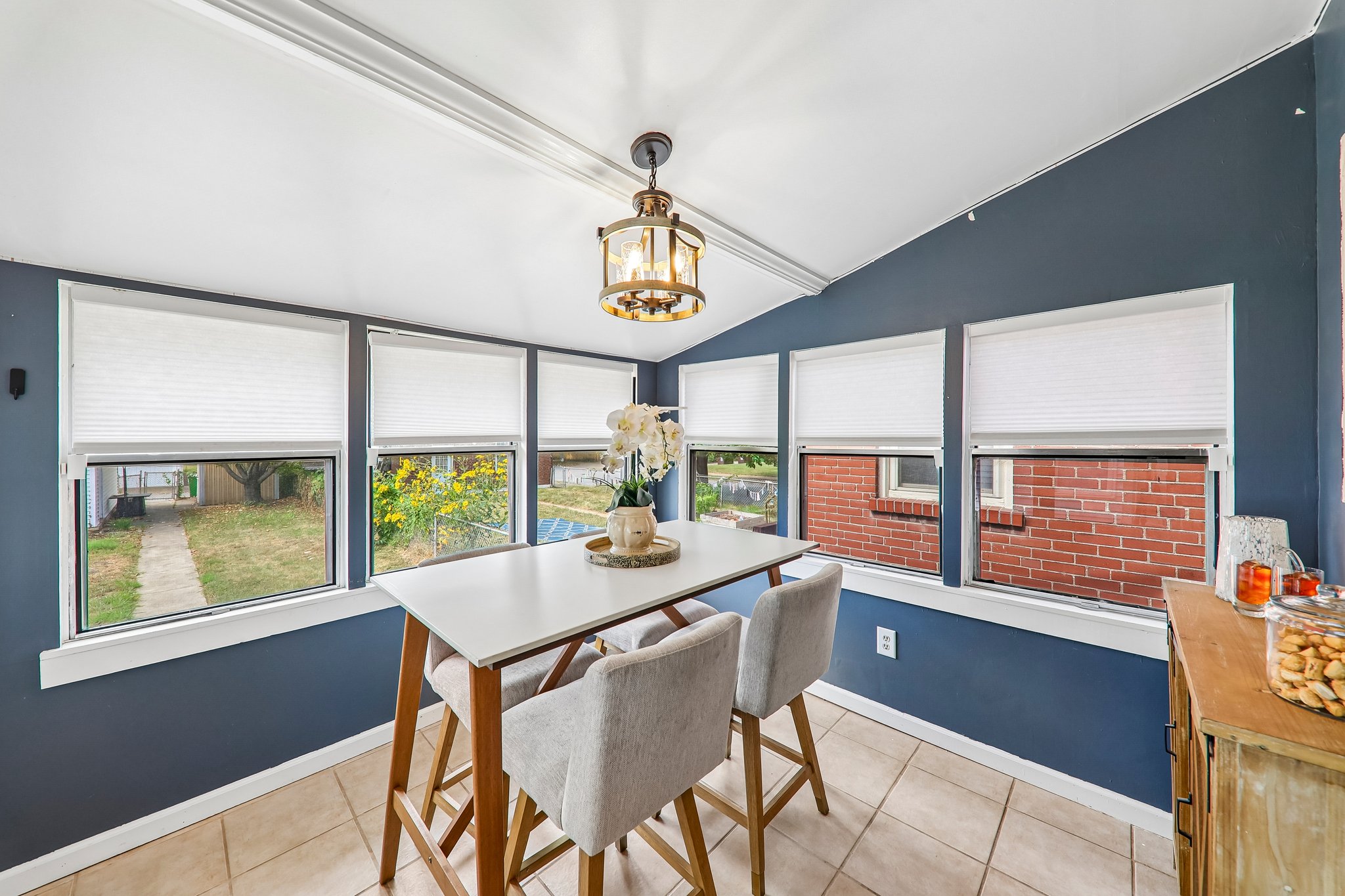 4978 Nagel Ave-S0909-010.jpg