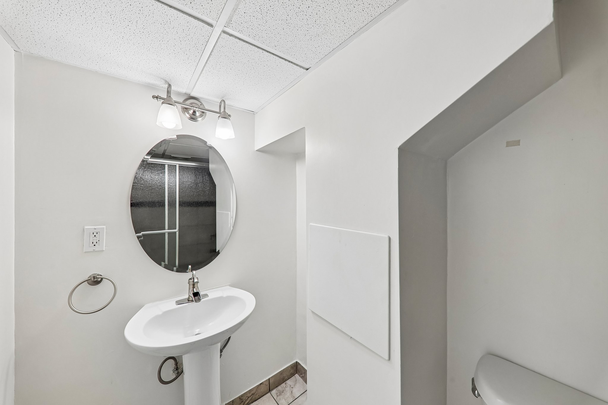 4978 Nagel Ave-S0909-025.jpg
