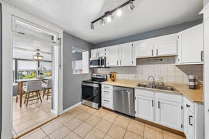 4978 Nagel Ave-S0909-013.jpg