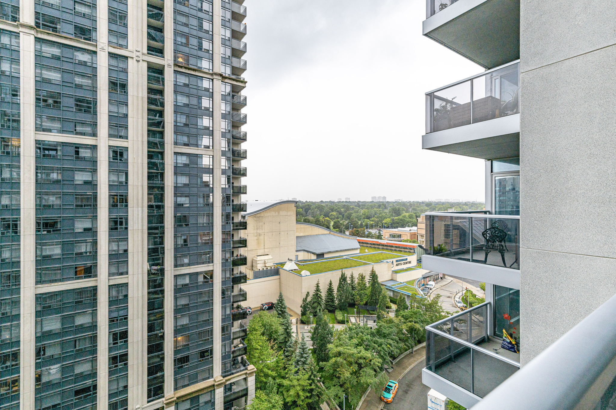 Toronto property showcase — delivered property photograph 24