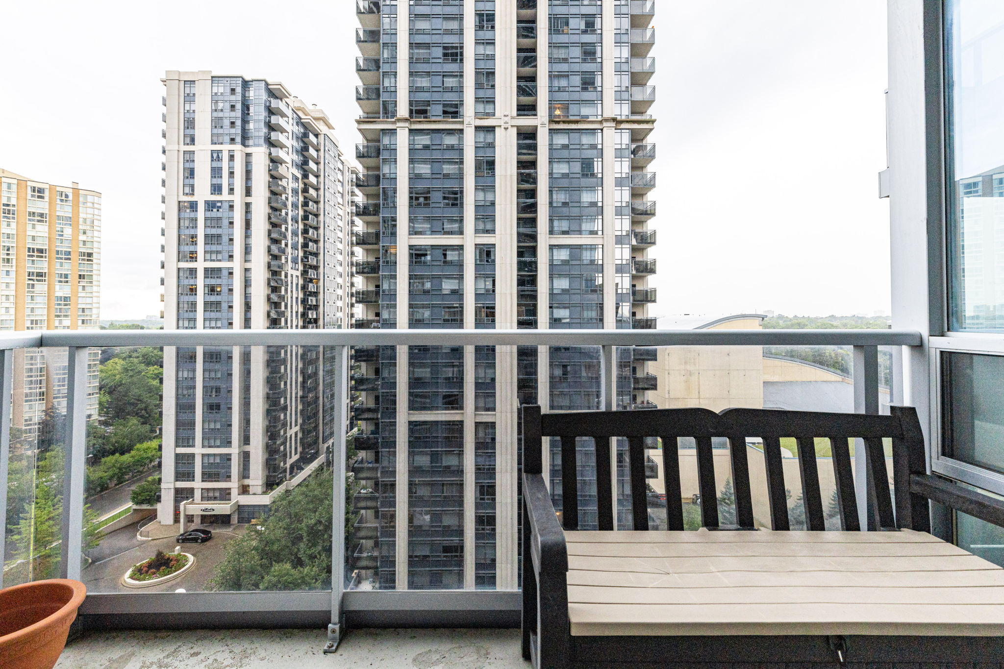 Toronto property showcase — delivered property photograph 19