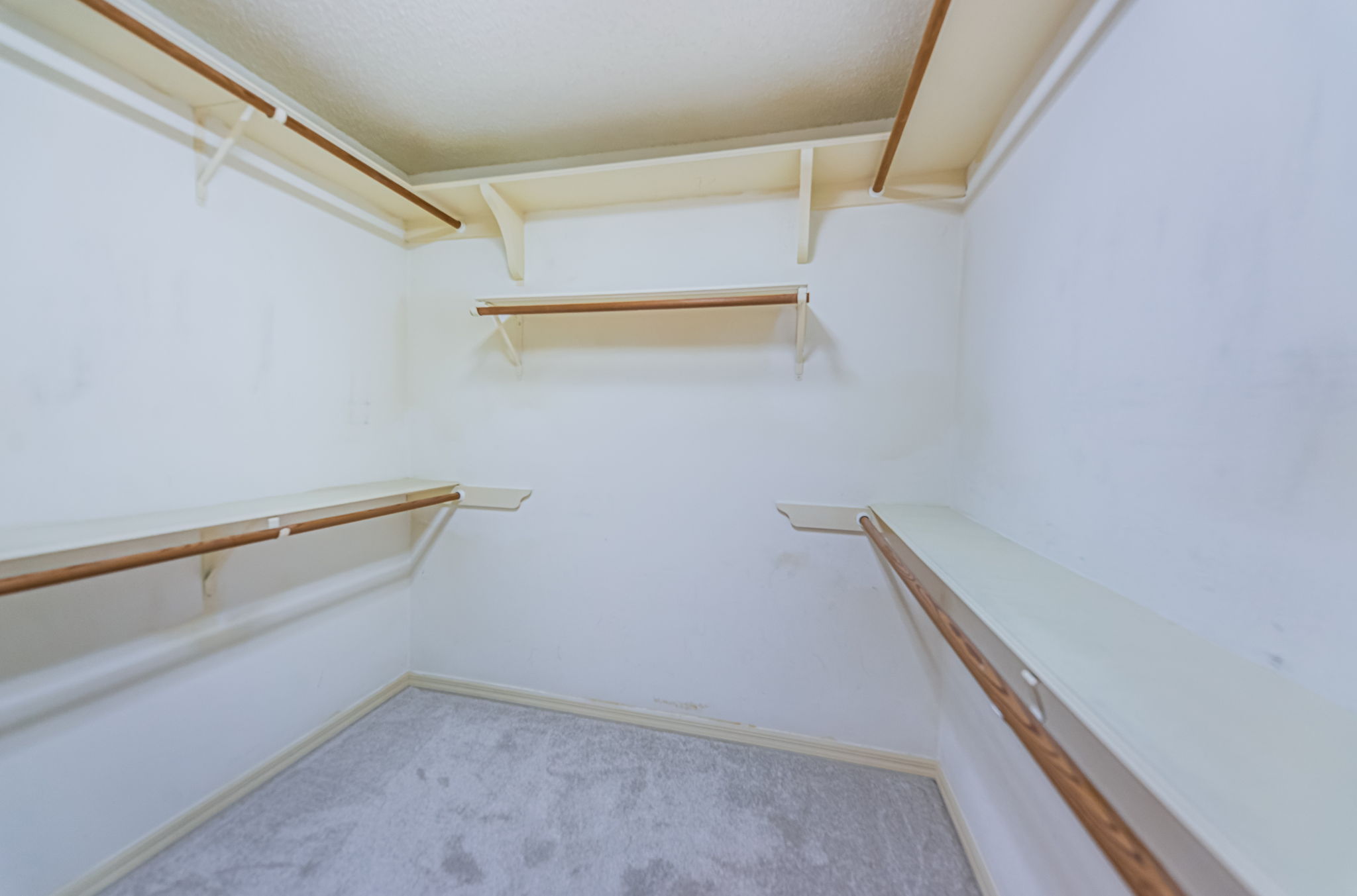 Master Bedroom Walk-in Closet-2
