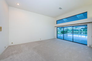 Living Room2-5