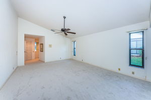 Master Bedroom1c-3