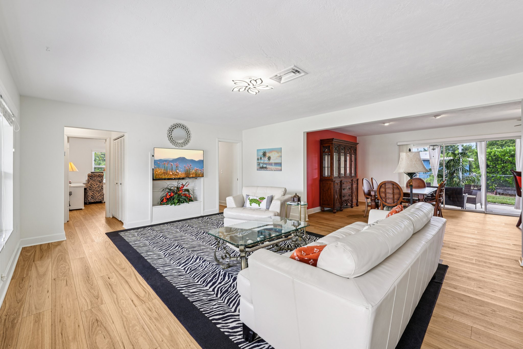 Echo Cir-S0810-005.jpg