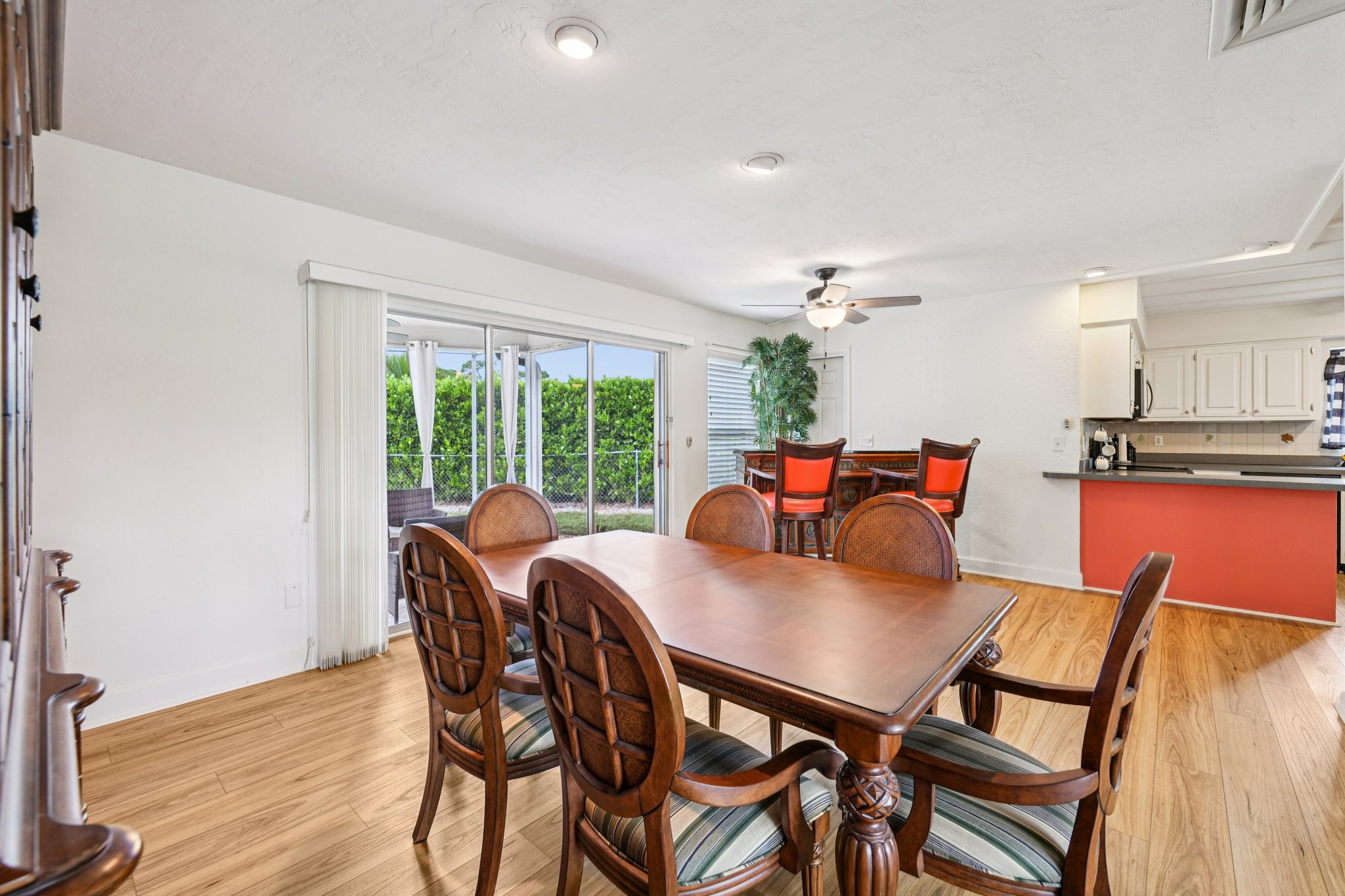 Echo Cir-S0810-009.jpg