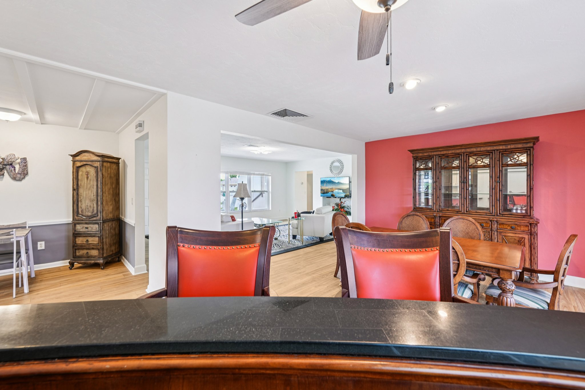 Echo Cir-S0810-014.jpg