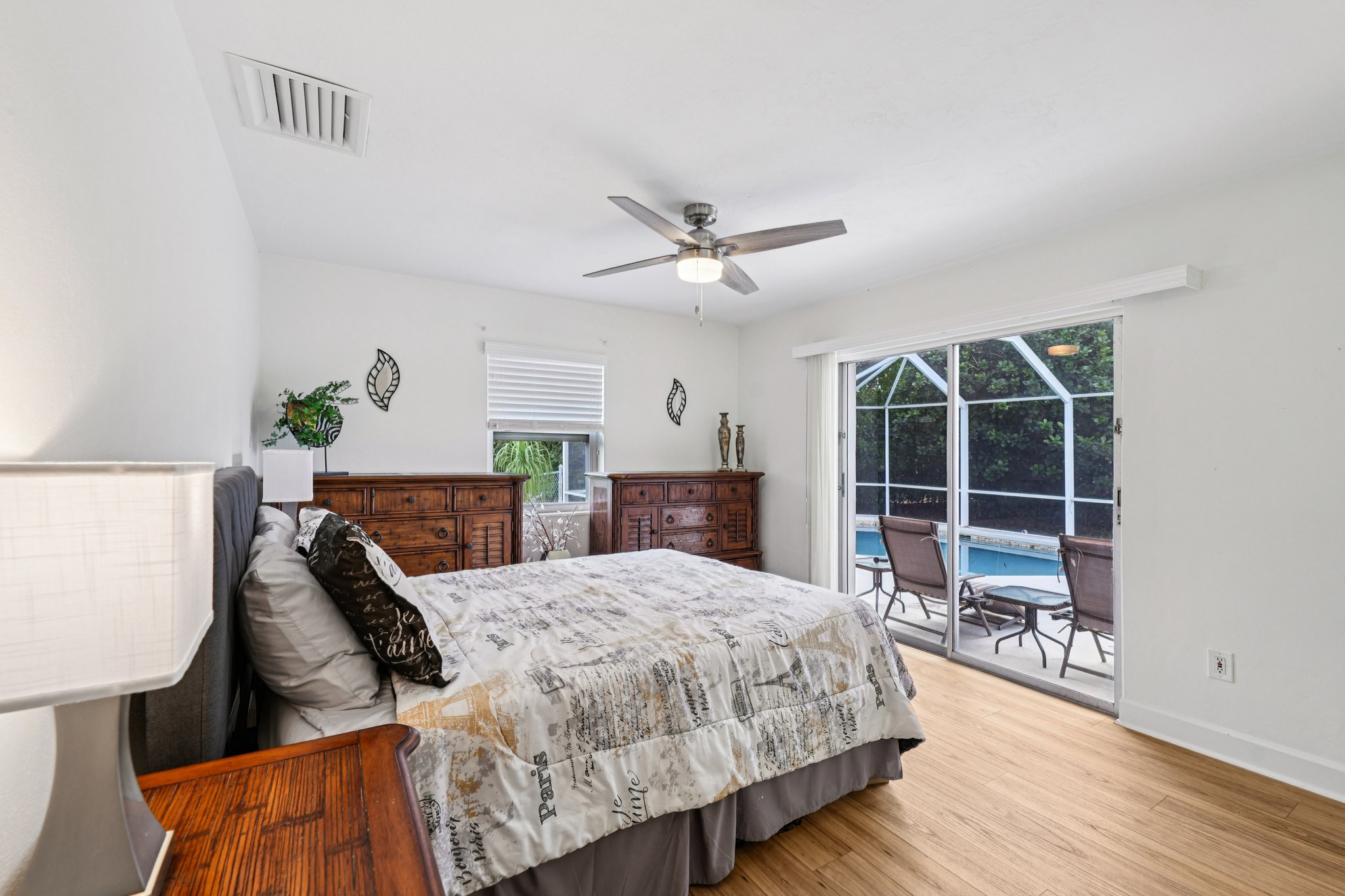 Echo Cir-S0810-015.jpg