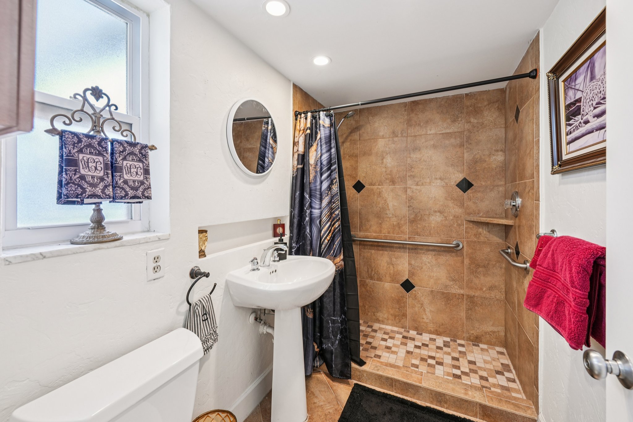 Echo Cir-S0810-024.jpg