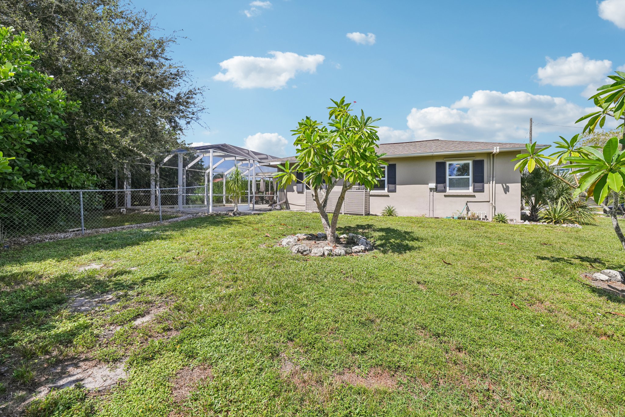 Echo Cir-S0810-029.jpg