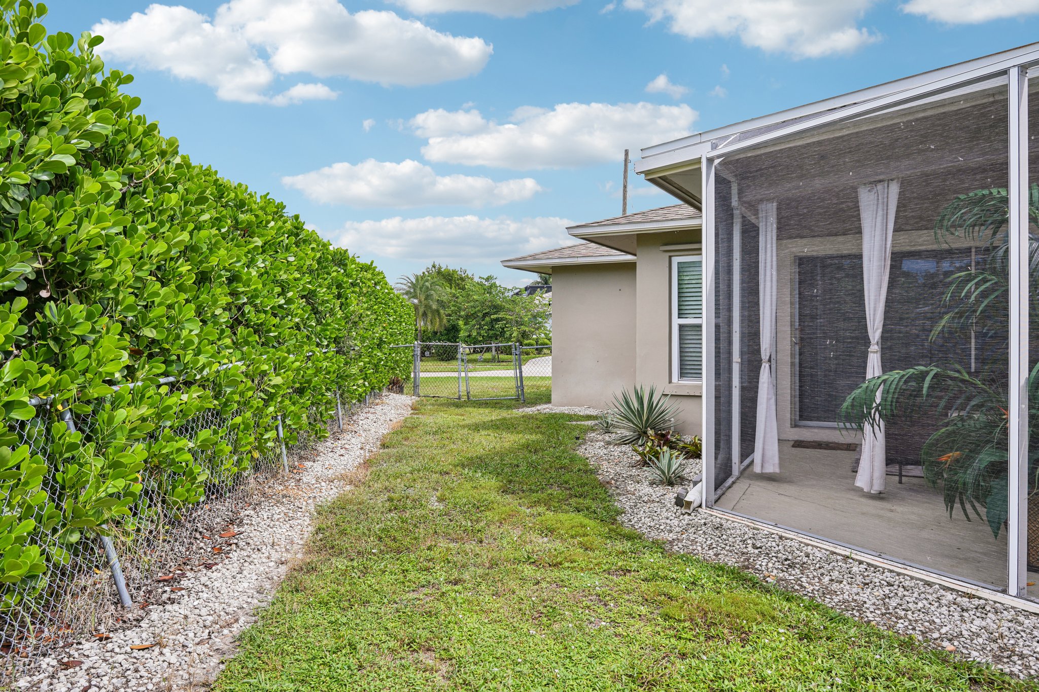 Echo Cir-S0810-030.jpg