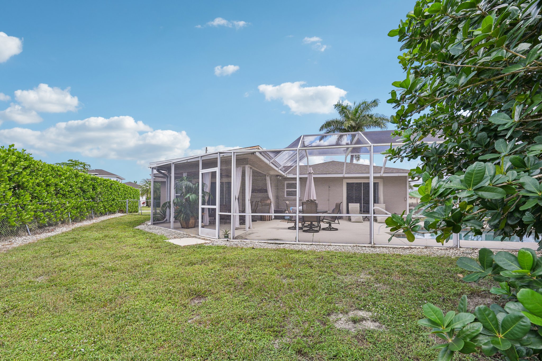 Echo Cir-S0810-036.jpg