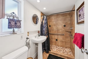 Echo Cir-S0810-024.jpg