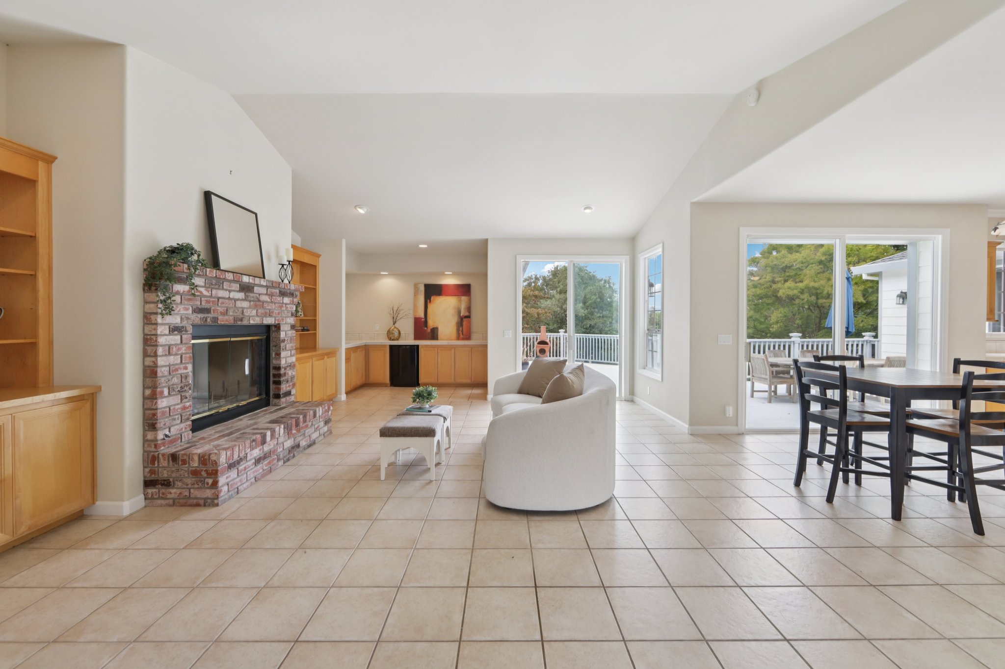 Sierra Vista Rd-L0110-009.jpg