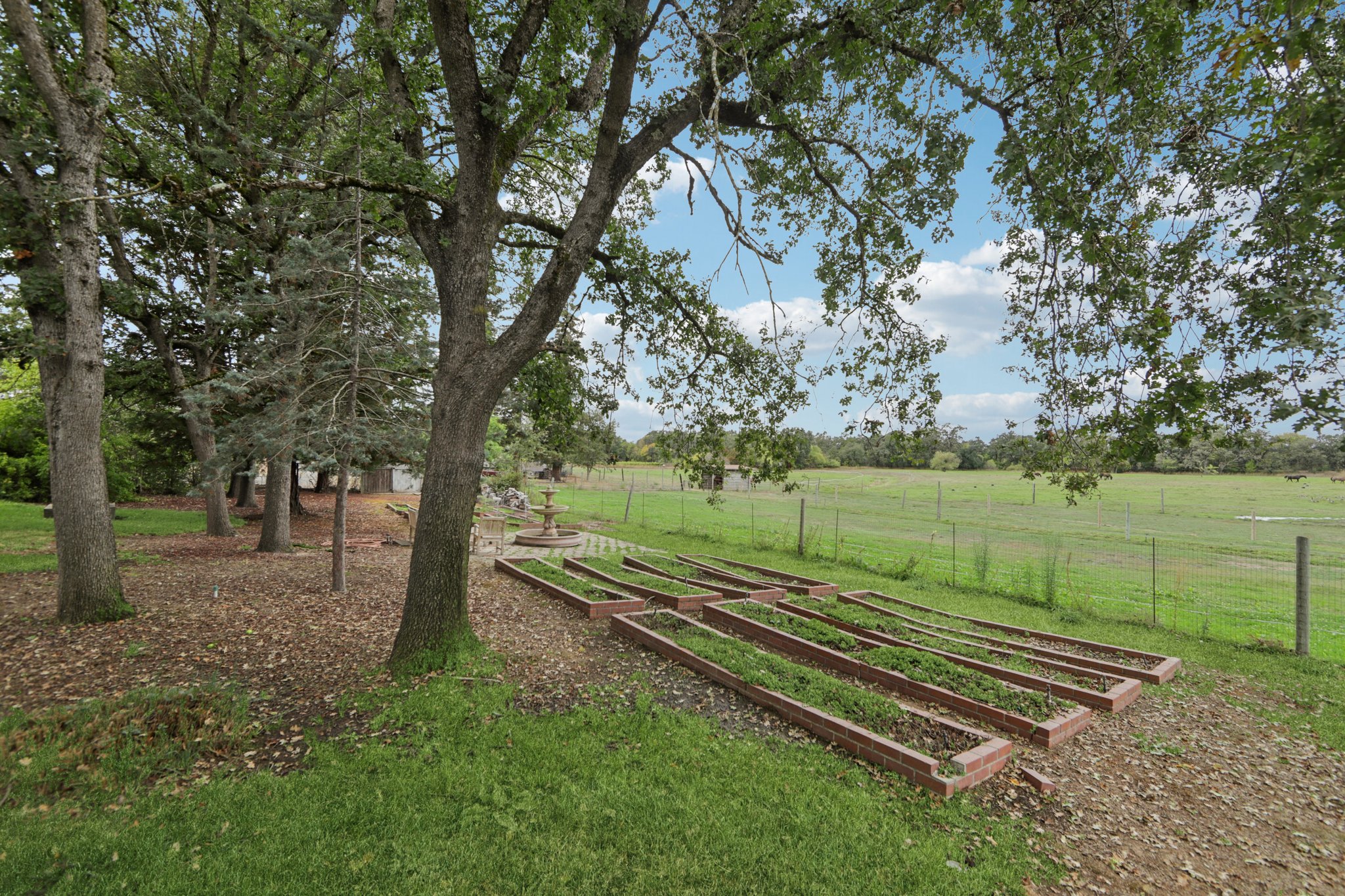 Sierra Vista Rd-L0110-060.jpg