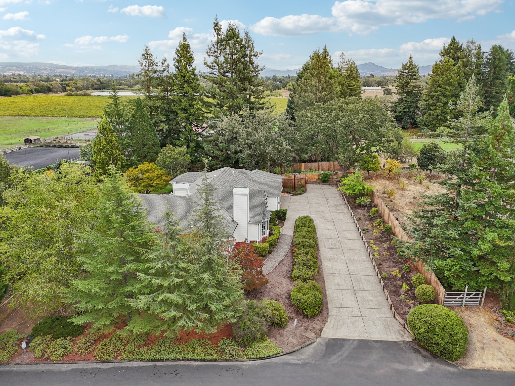 Sierra Vista Rd-L0110-068.jpg