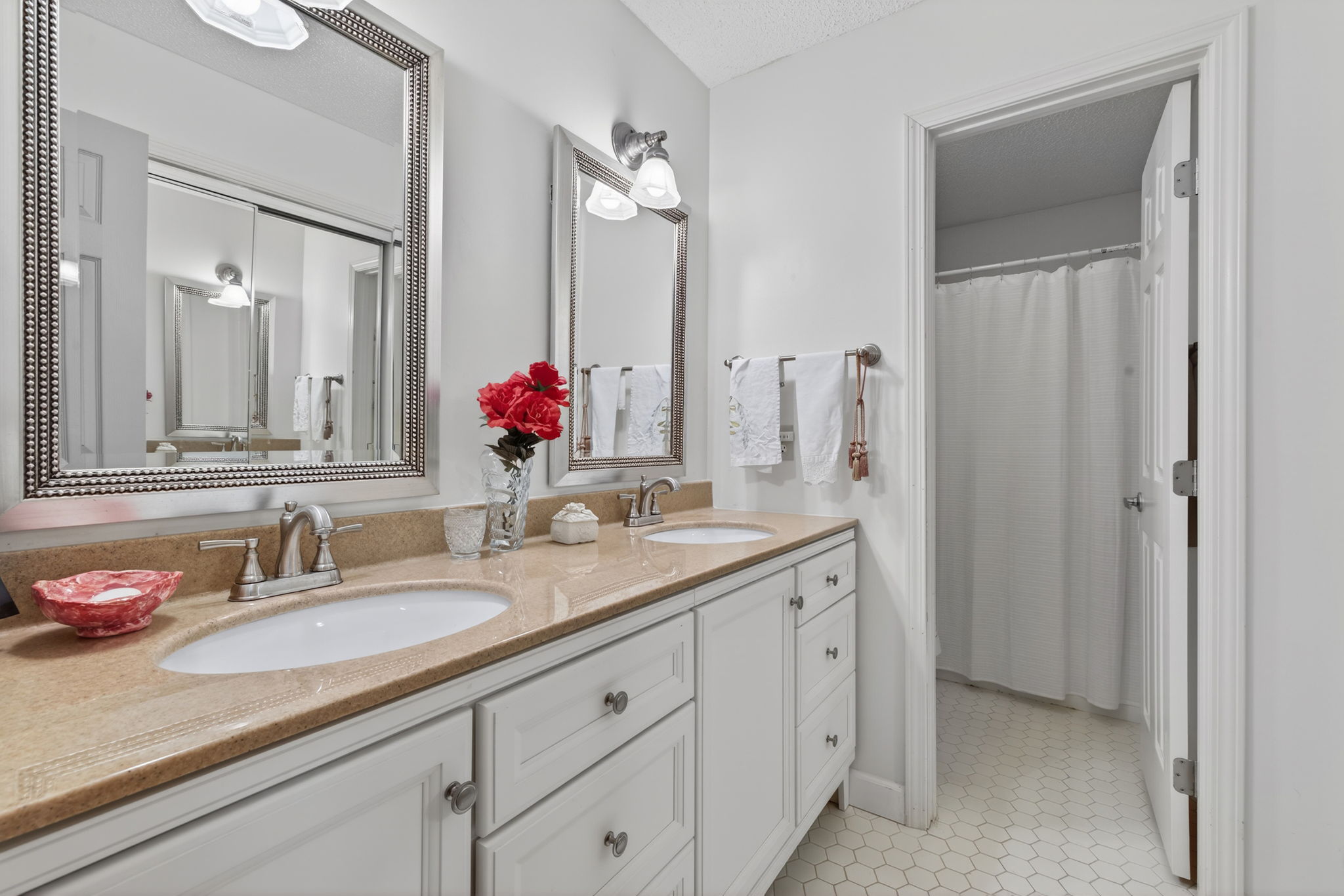 Guest Bathroom 2 of 2