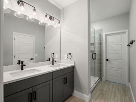  Photo 12