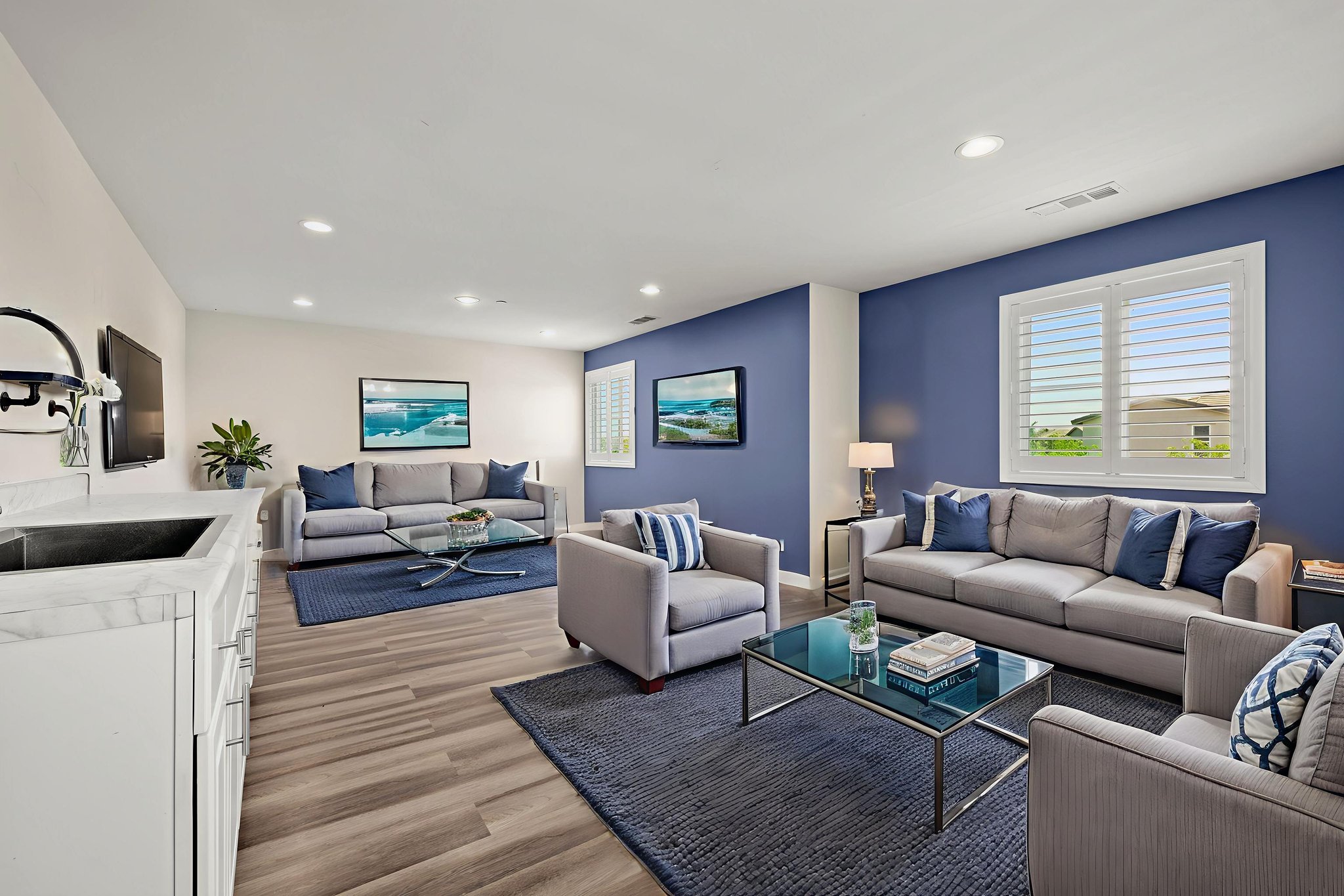 IMG_7142 virtually staged.jpeg