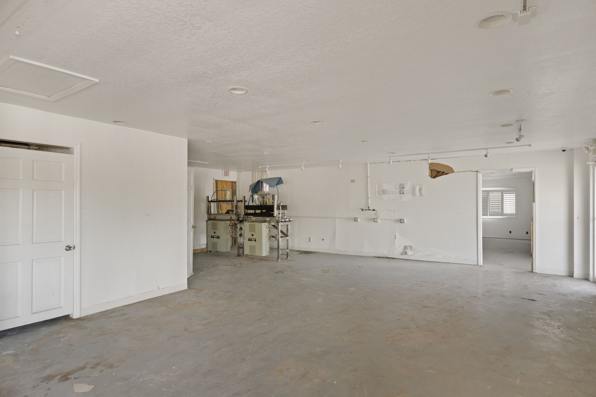  Photo 21