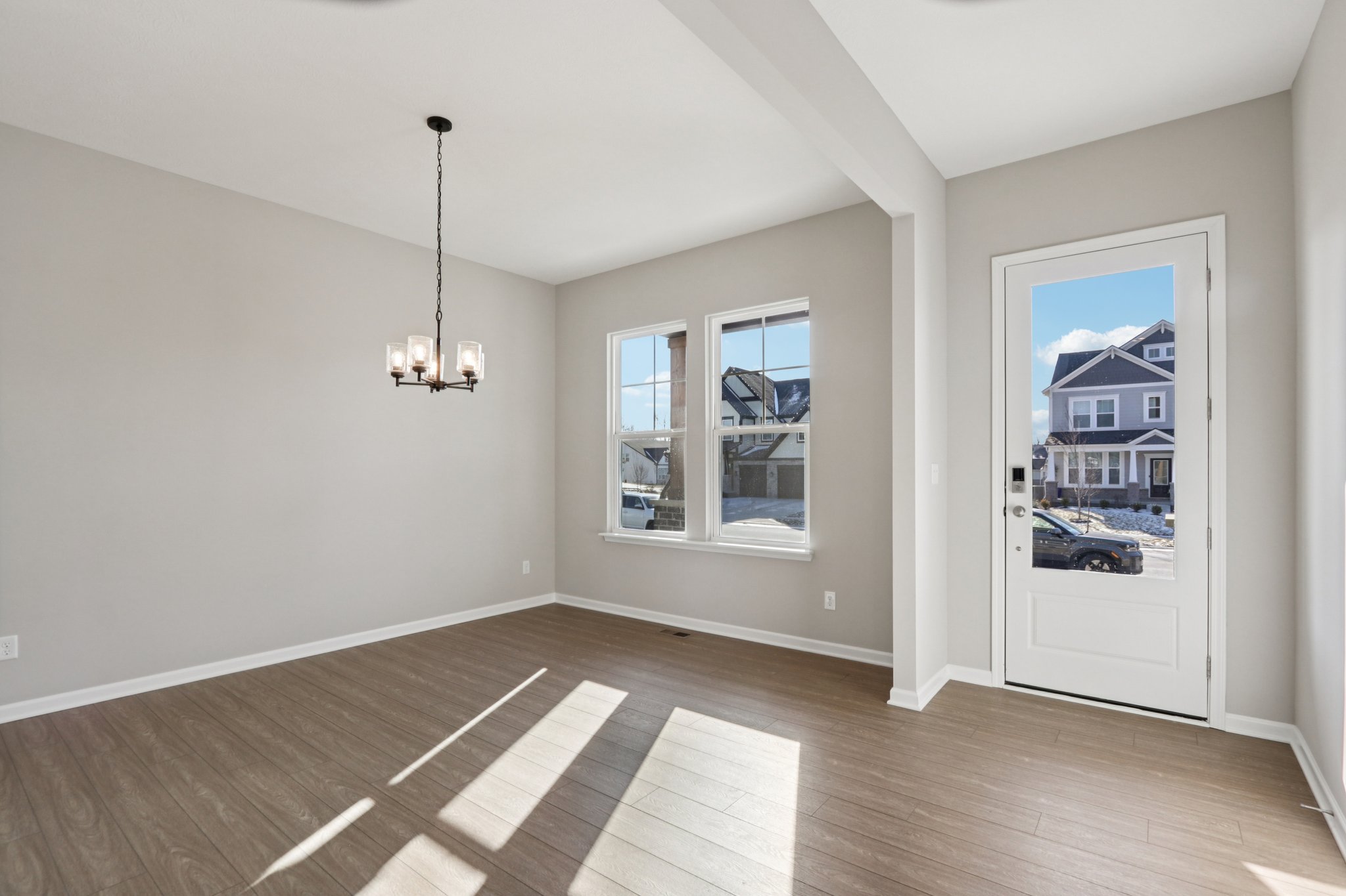 Elaine Ct-S2201-009.jpg