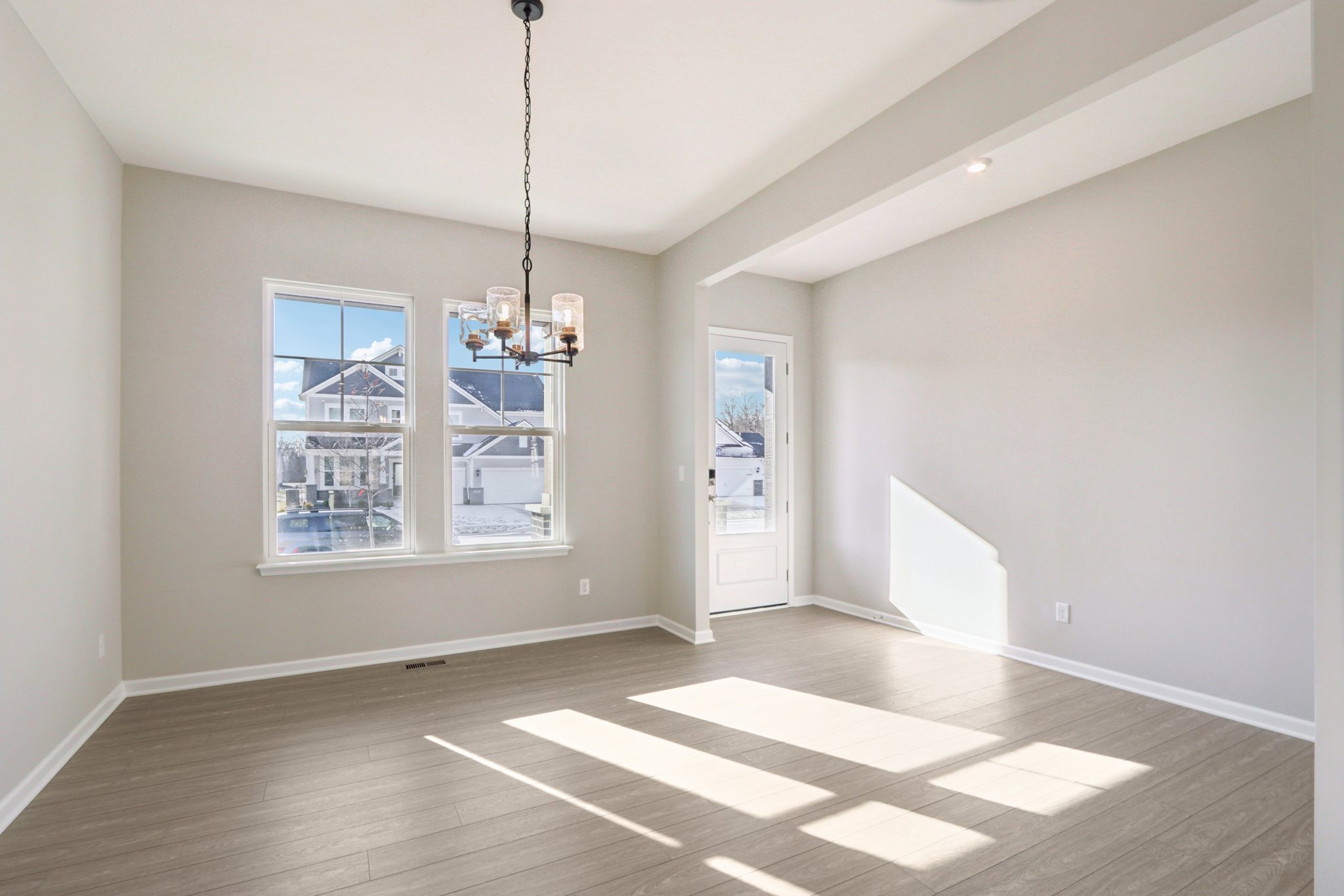 Elaine Ct-S2201-010.jpg