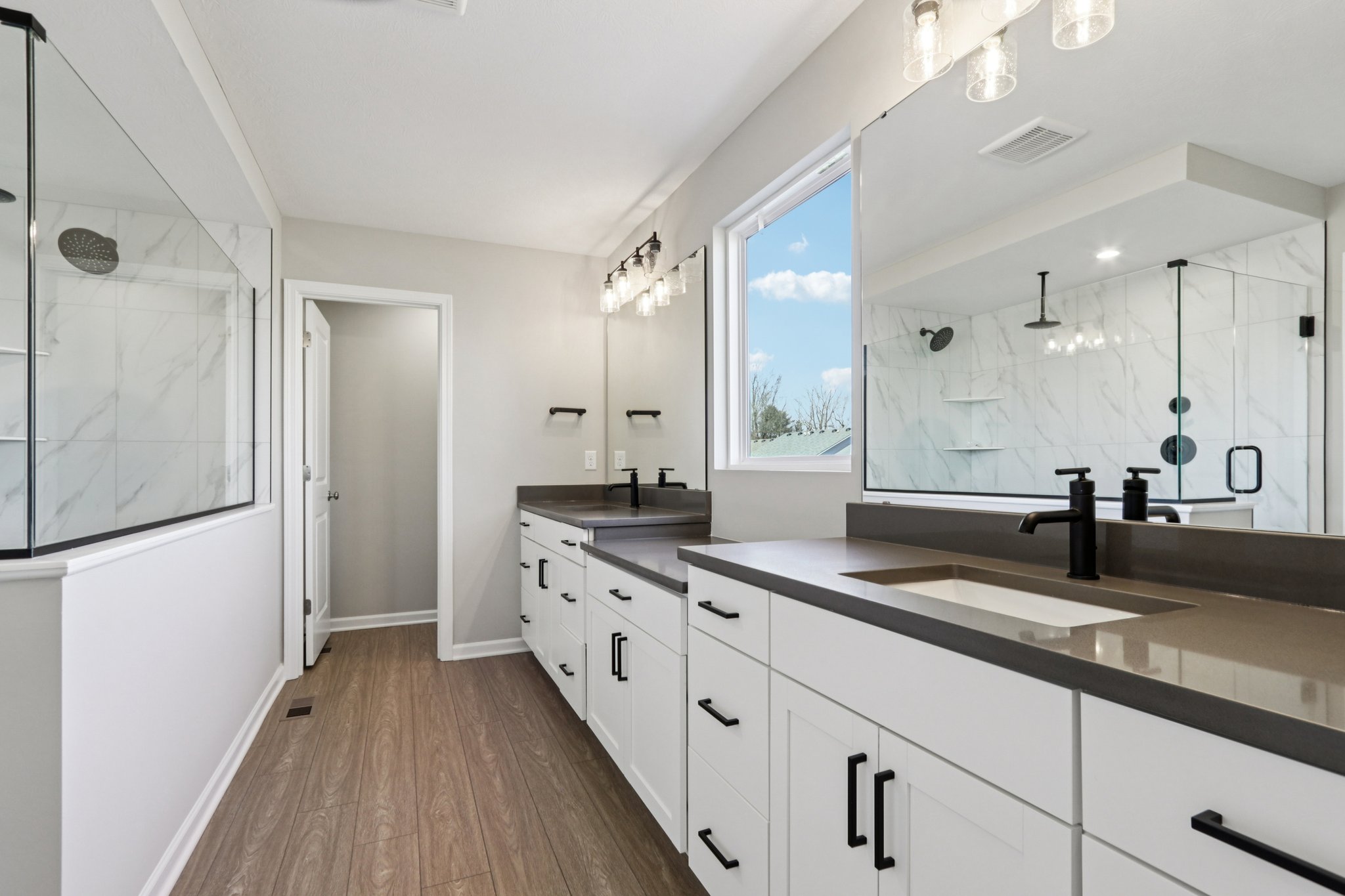 Elaine Ct-S2201-038.jpg