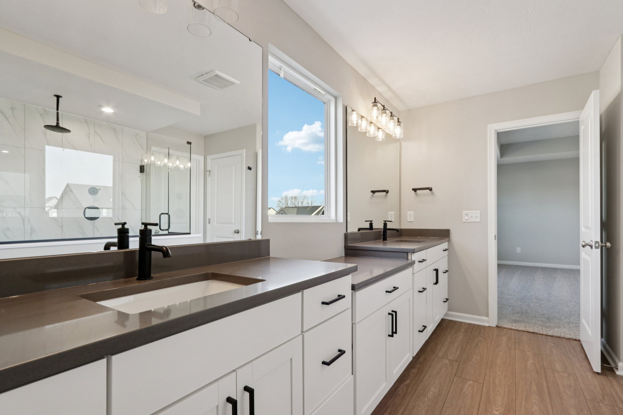 Elaine Ct-S2201-040.jpg