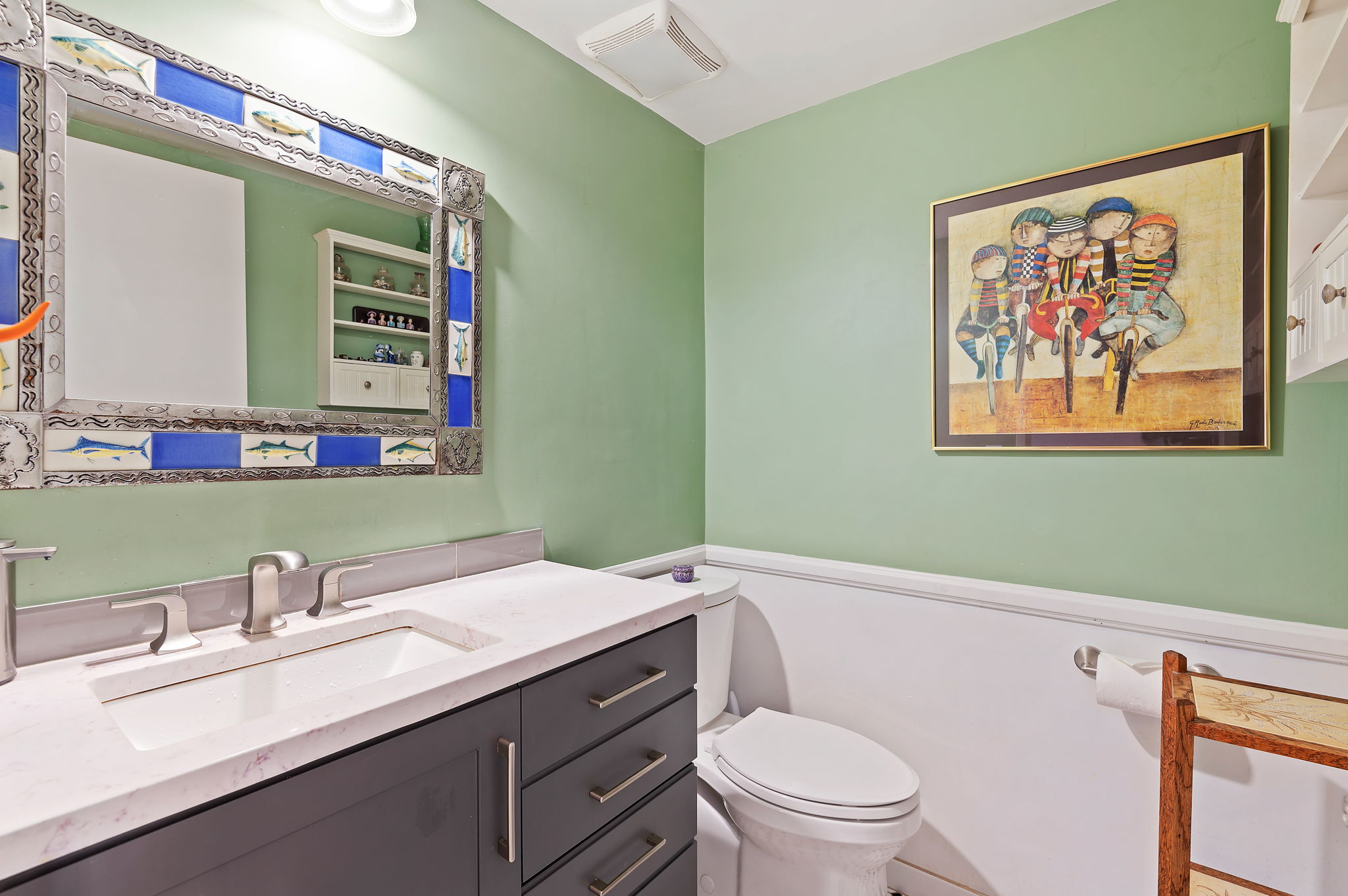21 - Powder Room