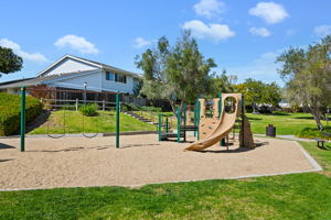 24 - Cannon Green Playground< mixed >