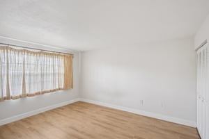 Forest Lakes Blvd 305-S2308-015.jpg