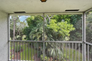 Forest Lakes Blvd 305-S2308-023.jpg