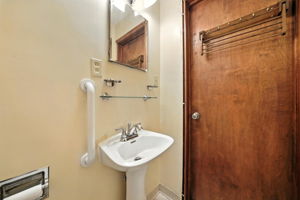  Photo 41