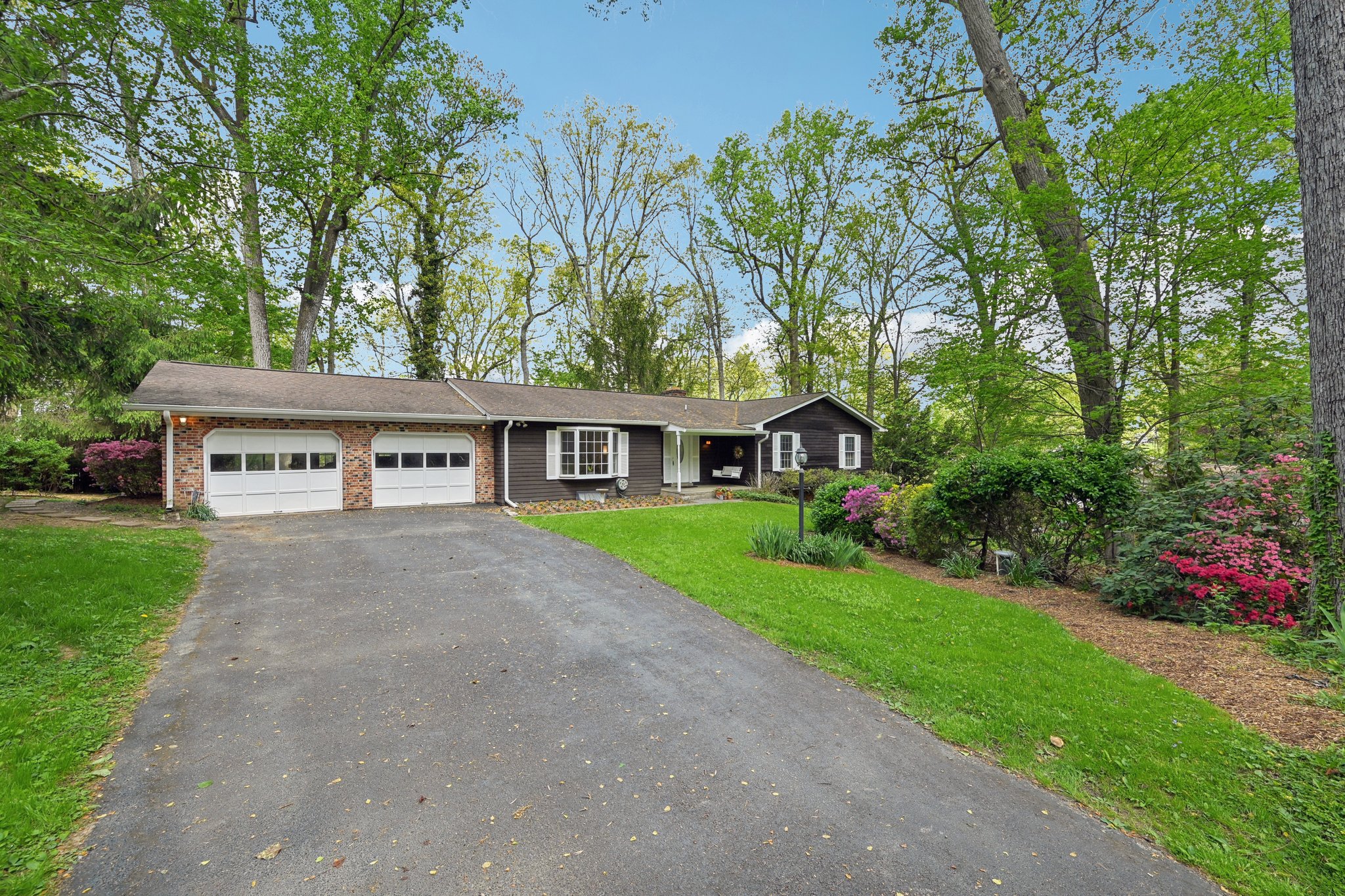 Tall Oaks Dr-S1804-003.jpg