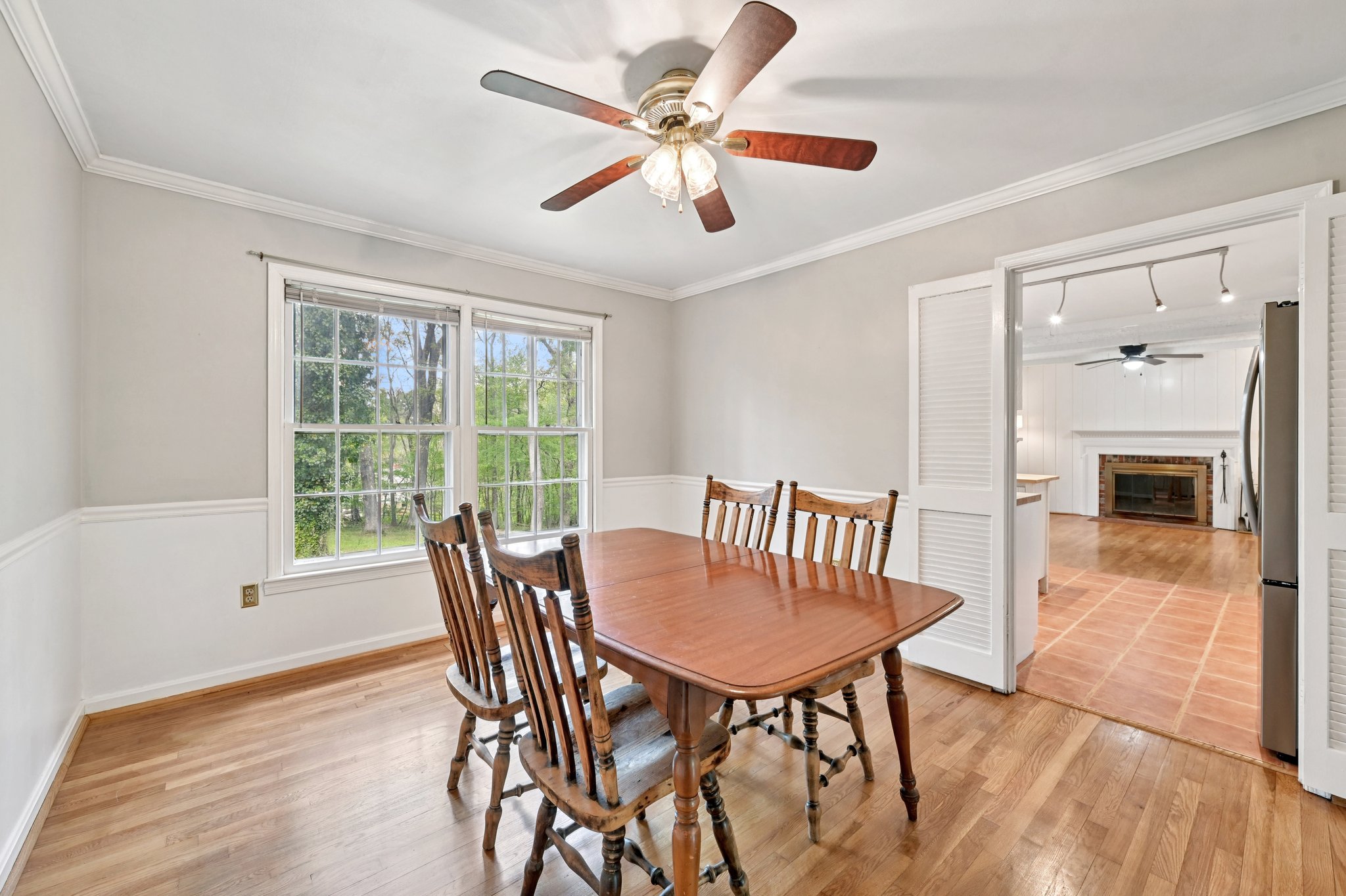 Tall Oaks Dr-S1804-014.jpg