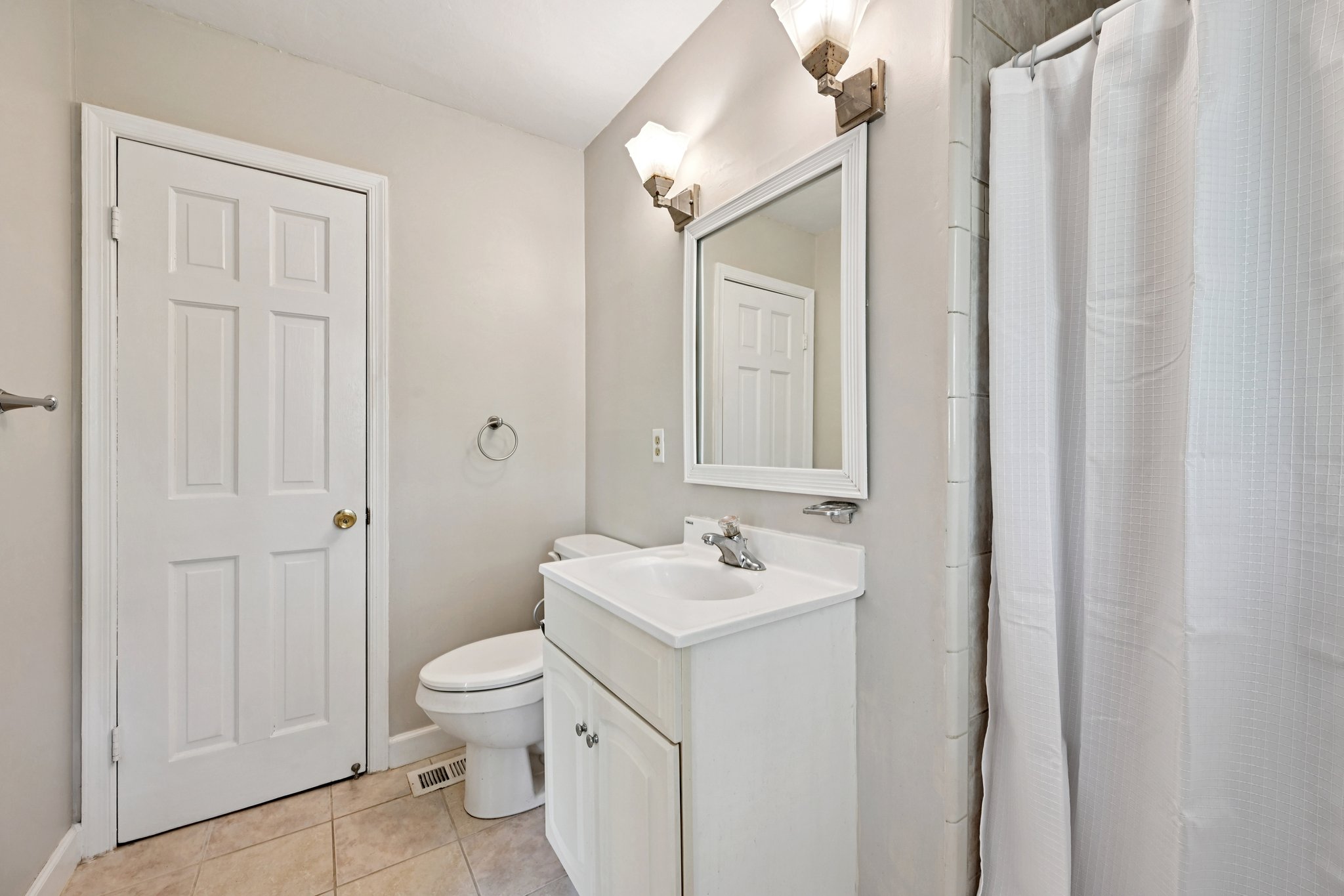 Tall Oaks Dr-S1804-032.jpg