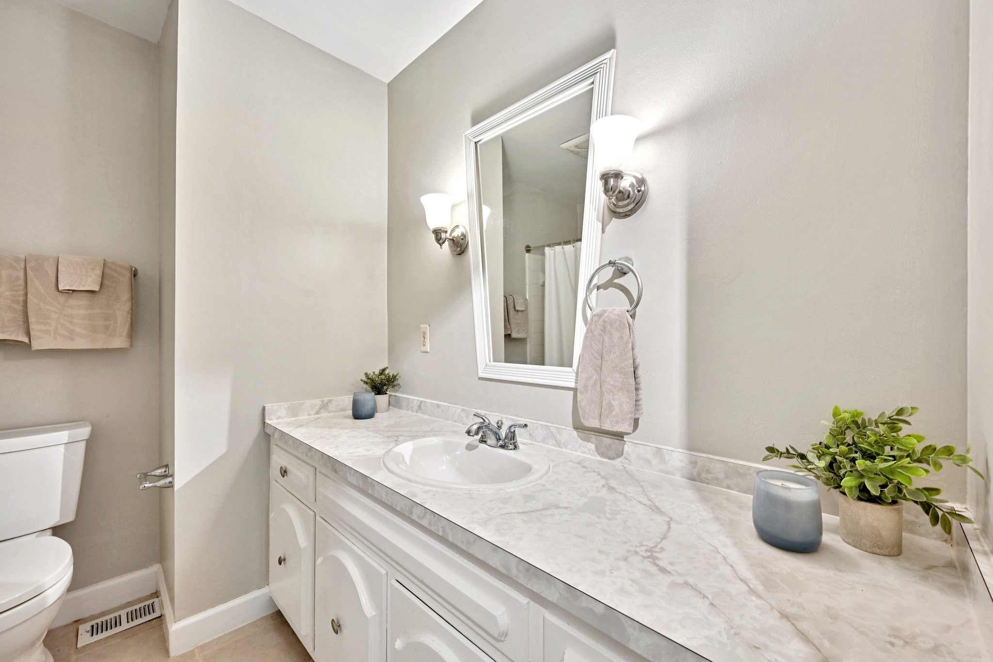 Tall Oaks Dr-S1804-037.jpg