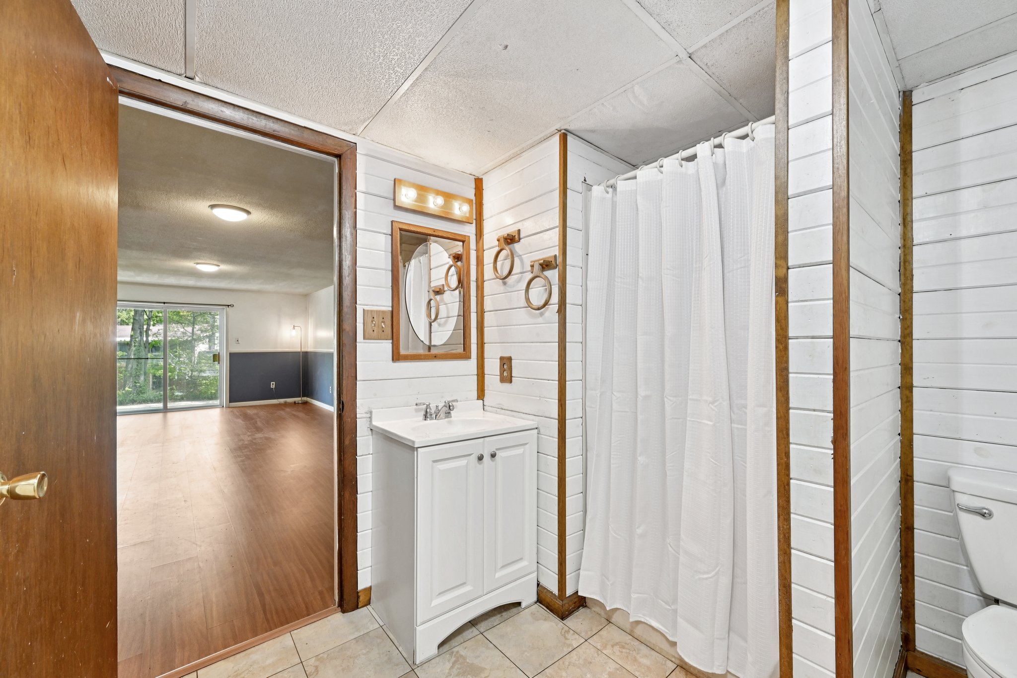 Tall Oaks Dr-S1804-048.jpg