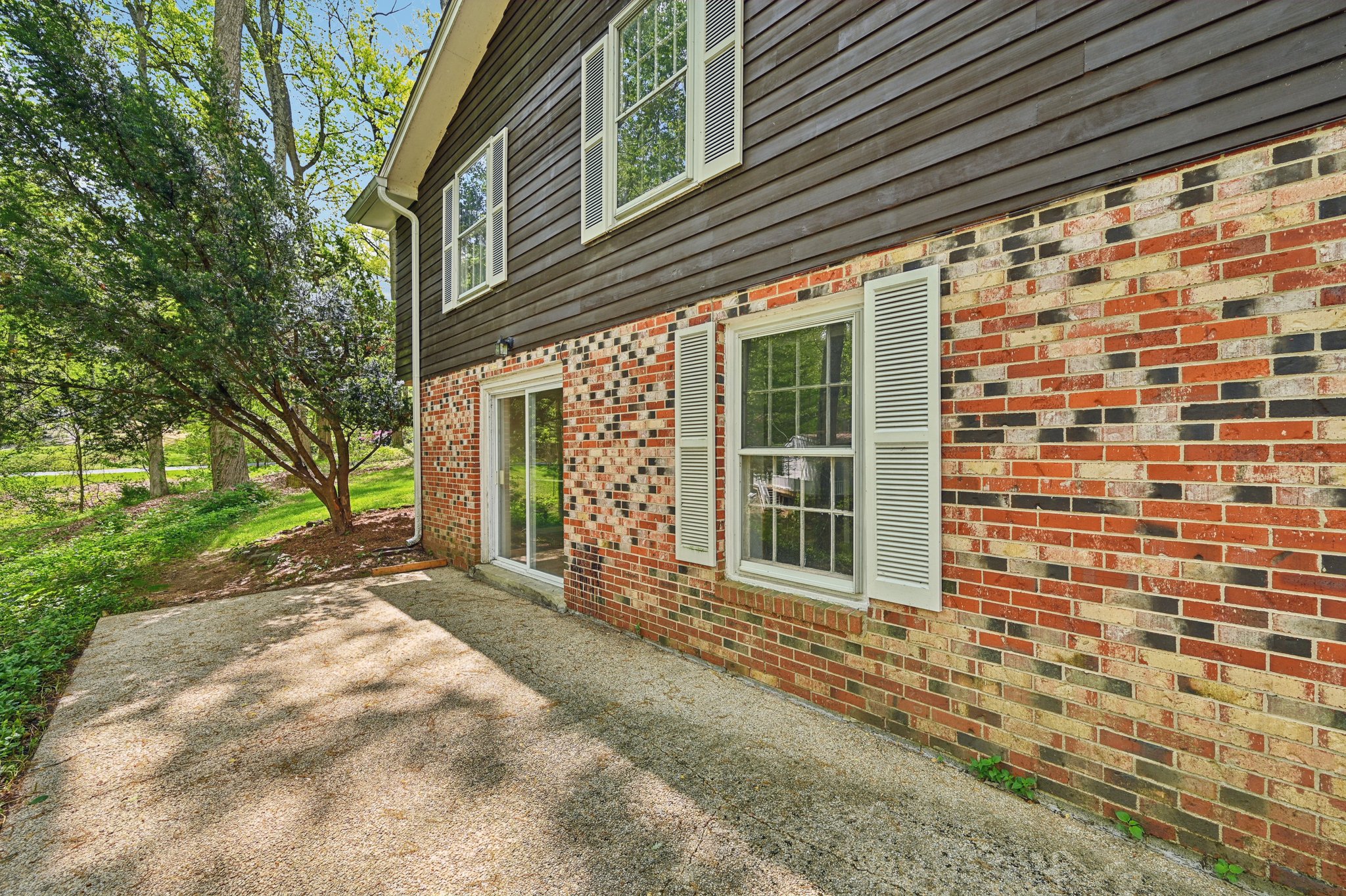 Tall Oaks Dr-S1804-055.jpg