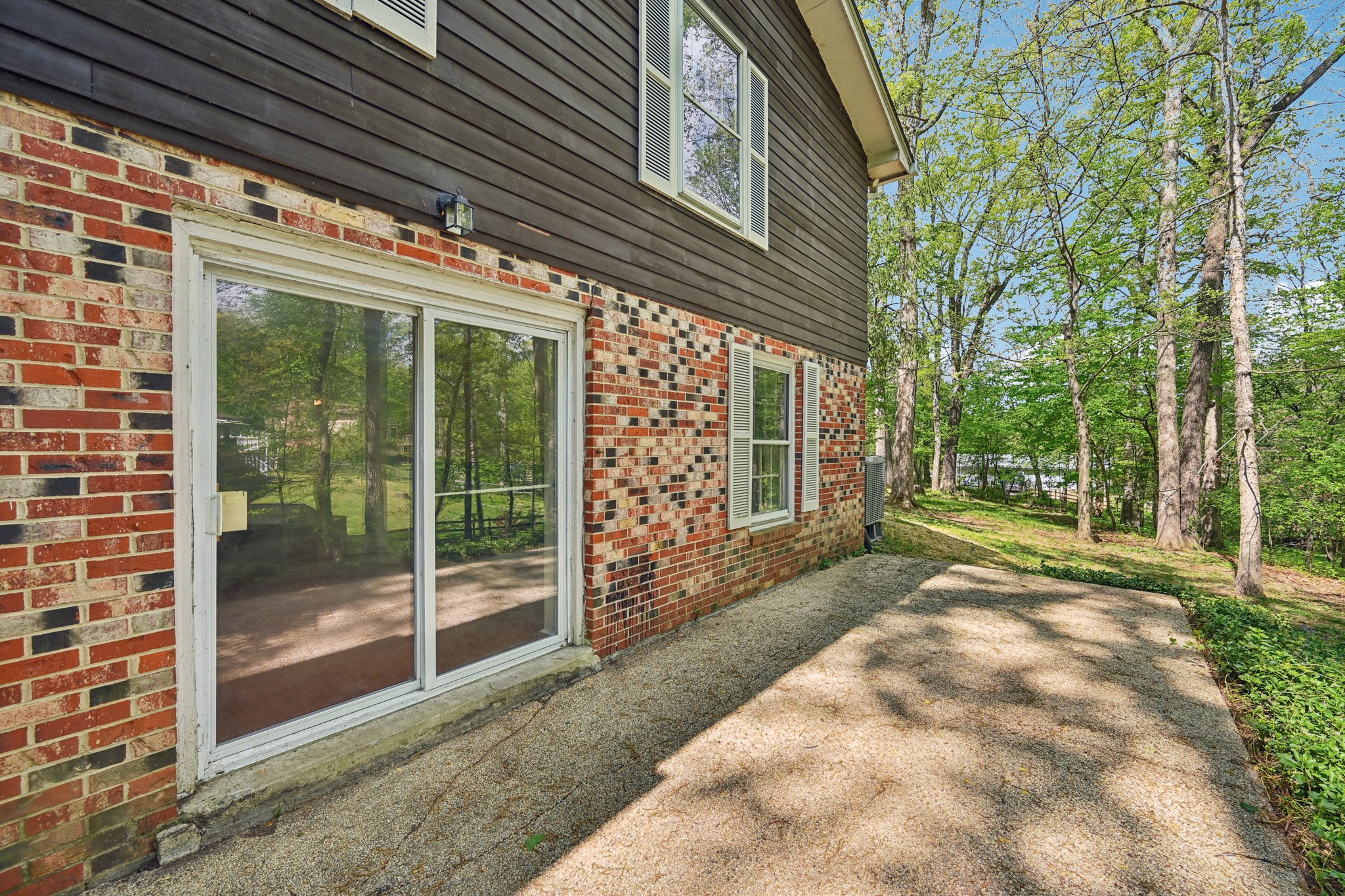 Tall Oaks Dr-S1804-056.jpg