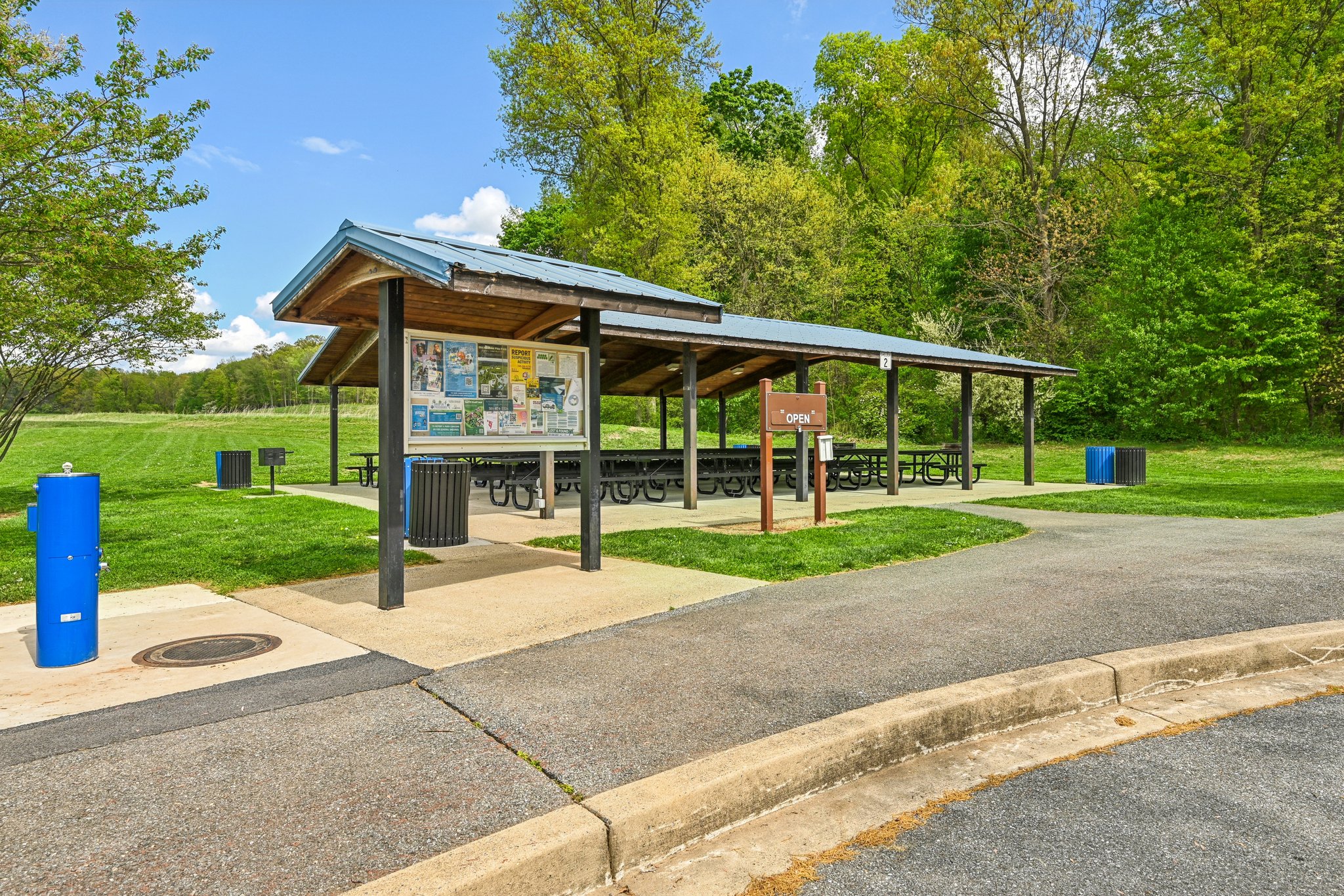 Tall Oaks Dr-1804-902.jpg