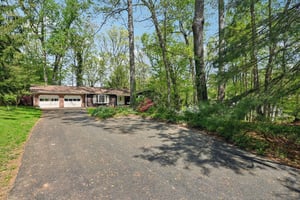 Tall Oaks Dr-S1804-002.jpg