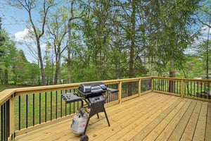 Tall Oaks Dr-S1804-064.jpg